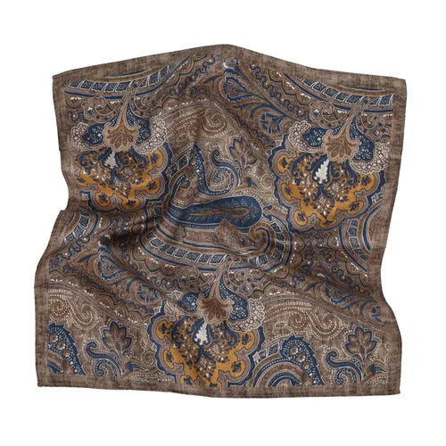 Amanda Christensen taskuliina silkki beige-sininen paisley