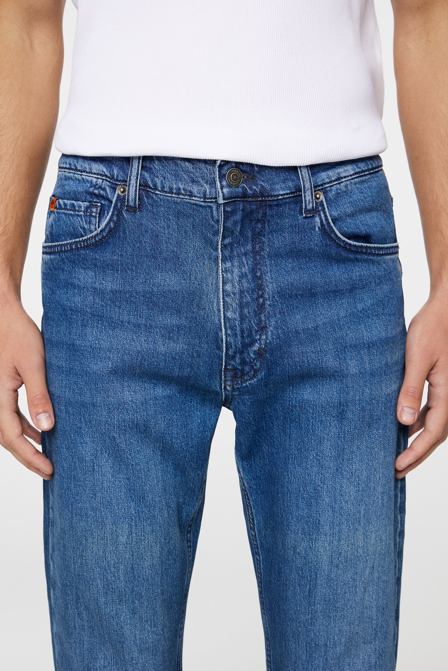 J.Lindeberg farkut sininen slim "Jax Mid Wash Slim Jeans"