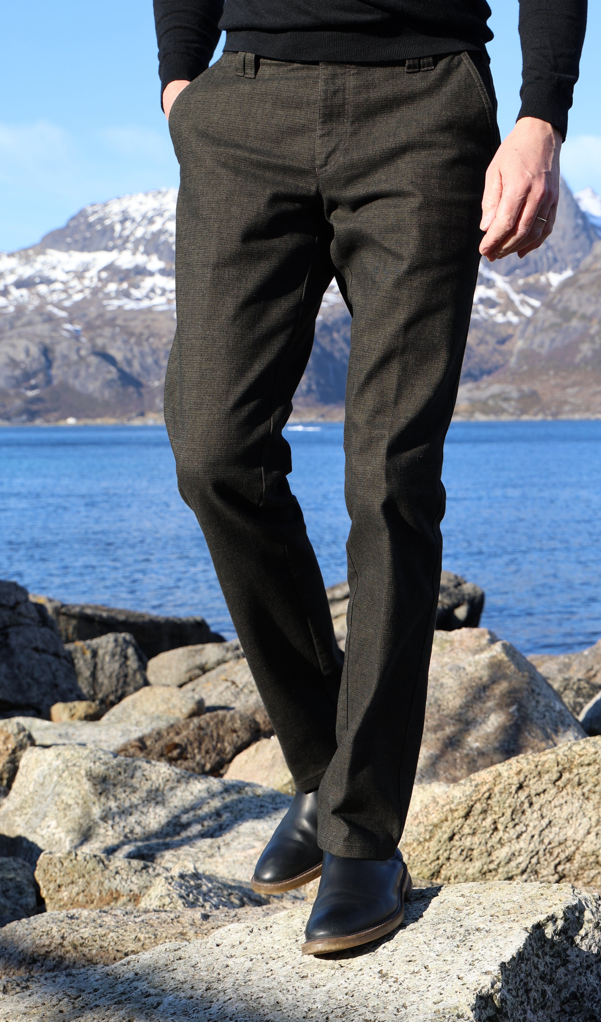Buzo Denes puuvillahousu tummanvihreä tekstuuri wool look