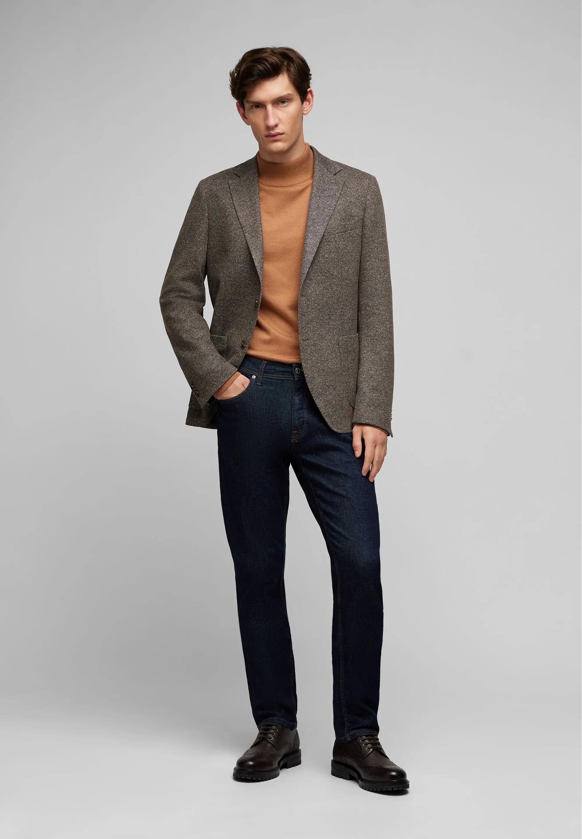Hechter Paris vaaleanruskea bleiseri Modern fit