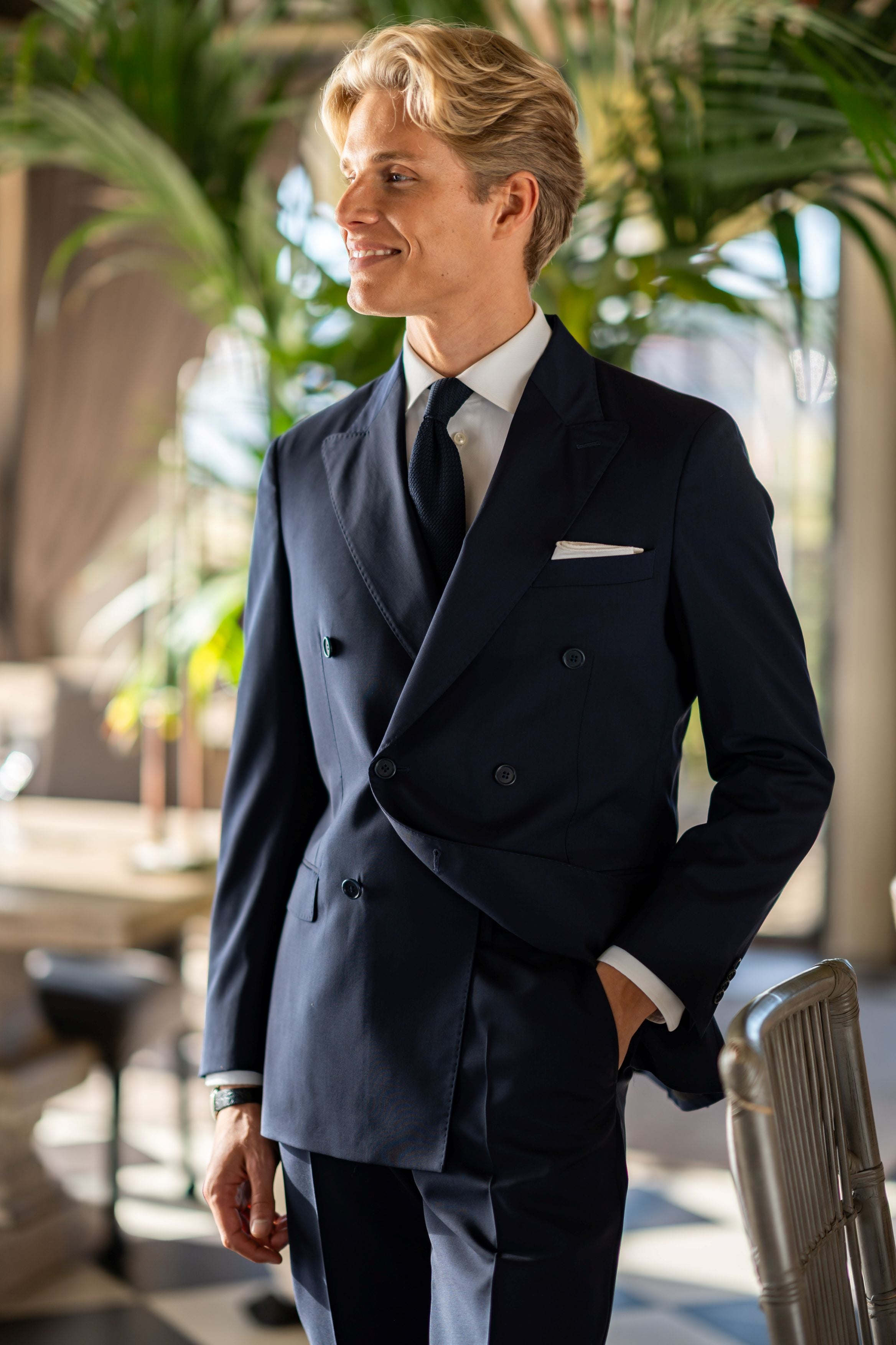 Cavaliere tummansininen kaksirivinen puvuntakki slim fit "Yale DB"