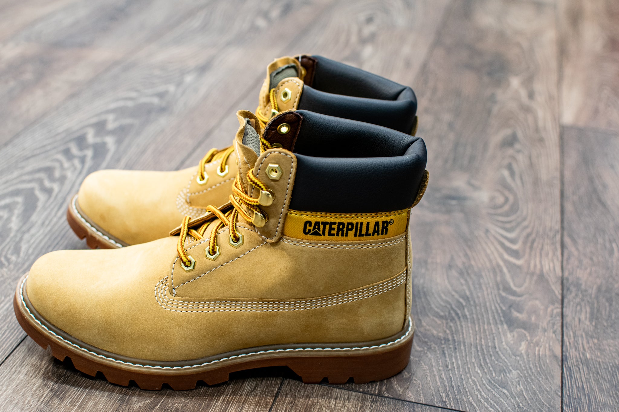 Catepillar talvikenkä honey "Colorado 2.0"