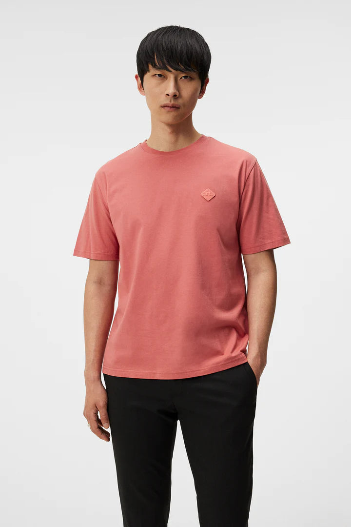 J.Lindeberg vaaleanpunainen t-paita "Hale Logo Patch T-Shirt"