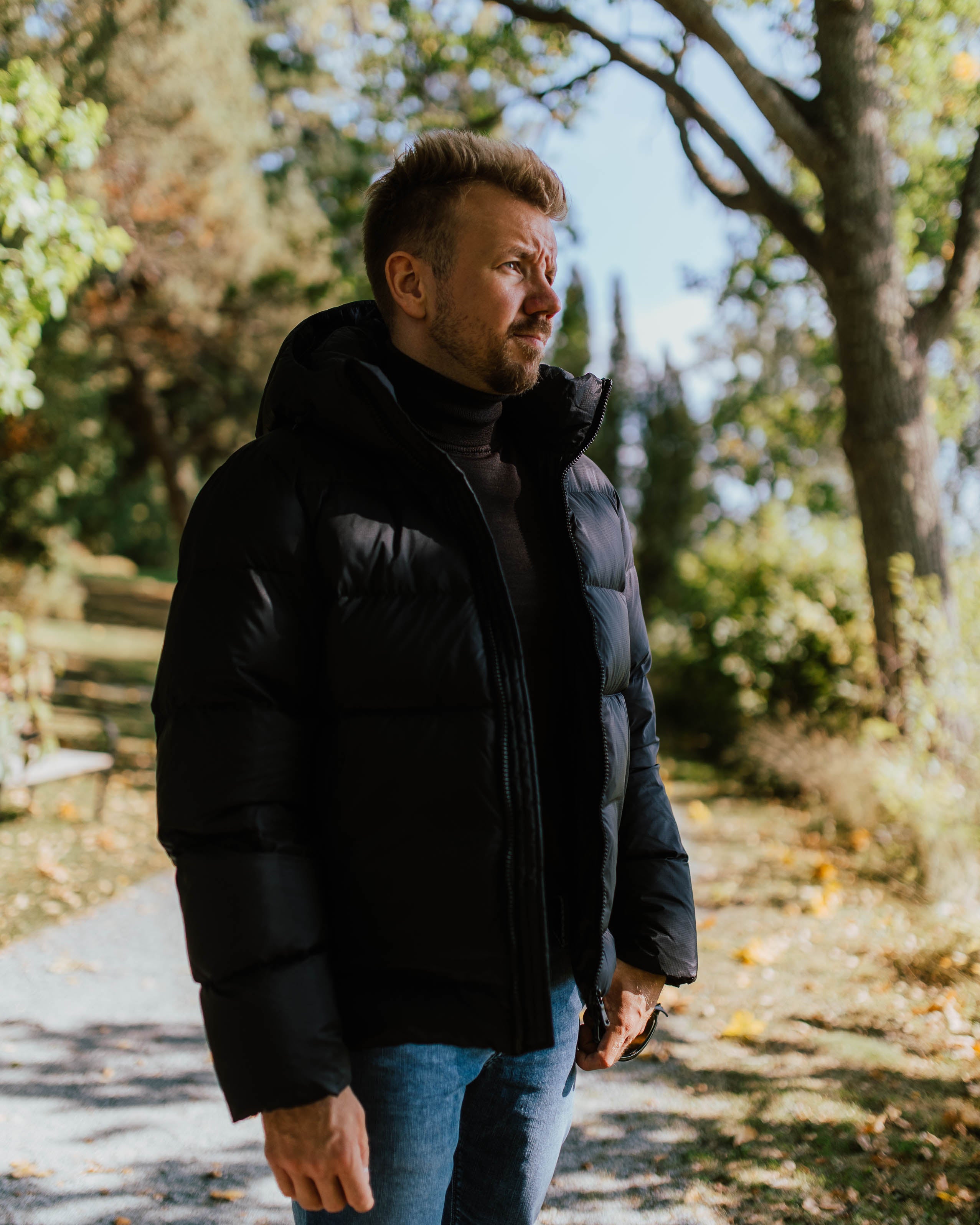 J.Lindeberg Farrel untuvatakki