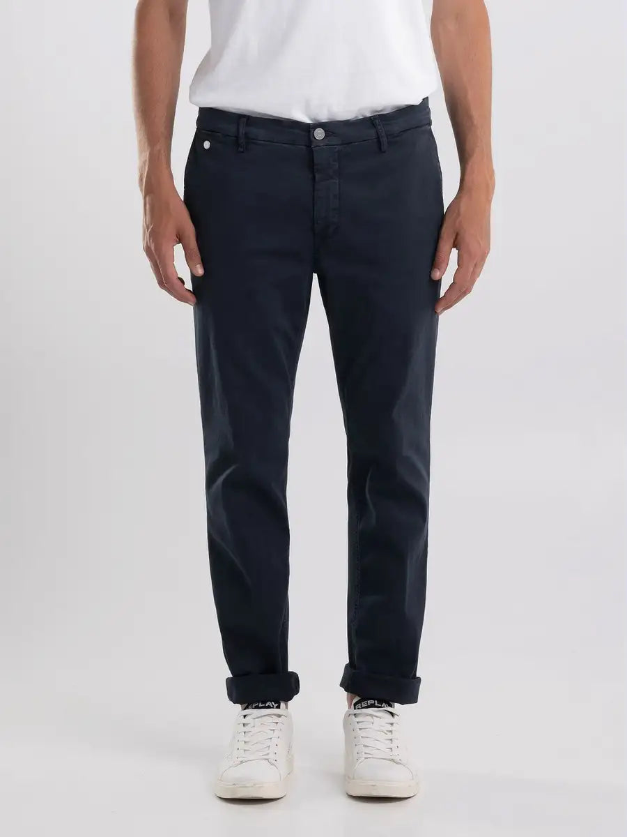 Replay Benni Hyperflex regular fit chinot tummansininen Color Edition