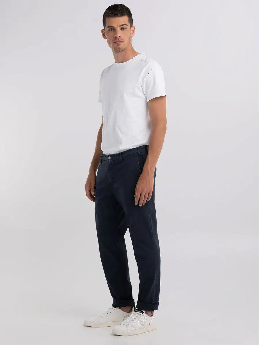 Replay Benni Hyperflex regular fit chinot tummansininen Color Edition