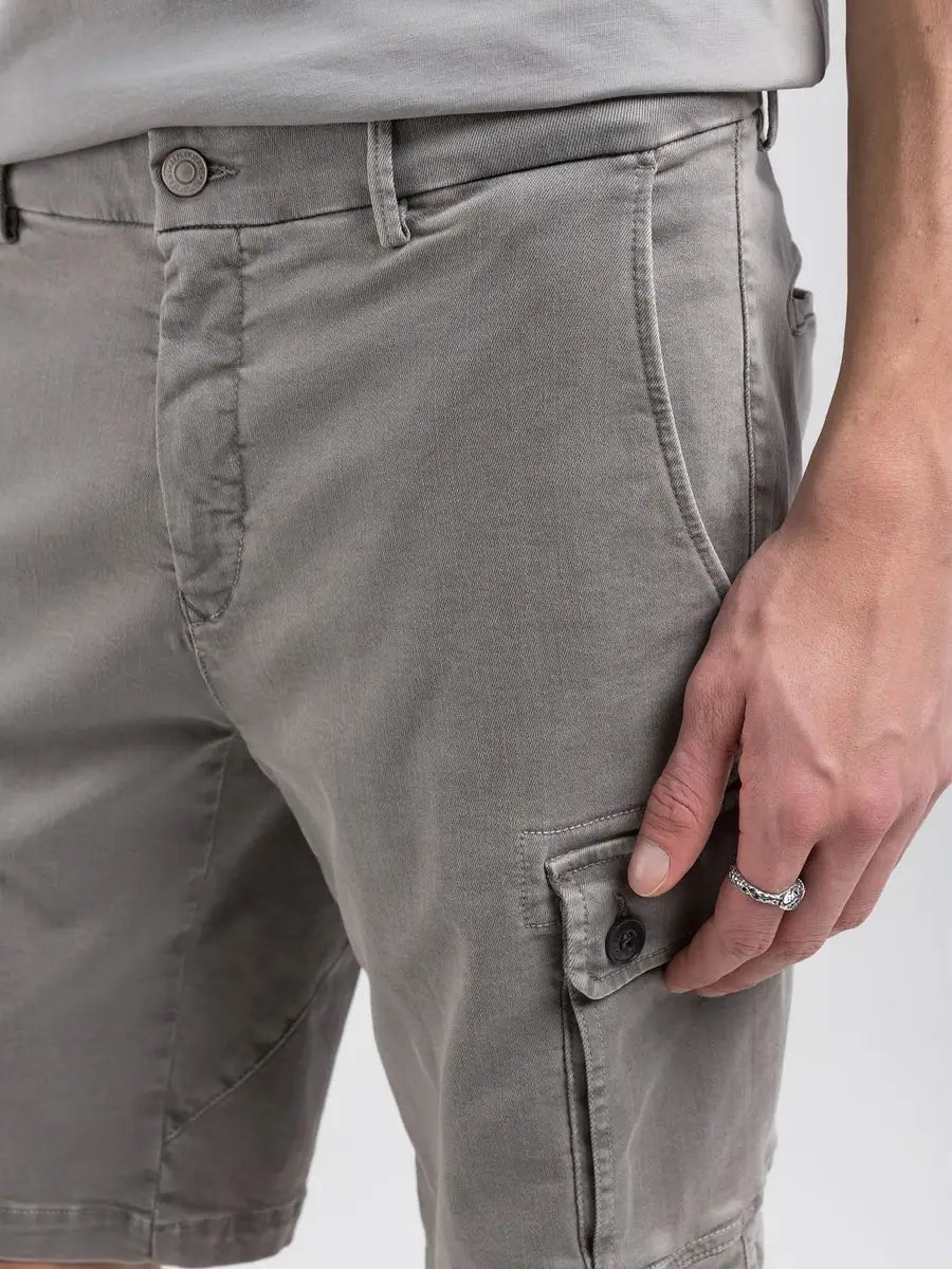 Replay harmaat shortsit "regular-fit"